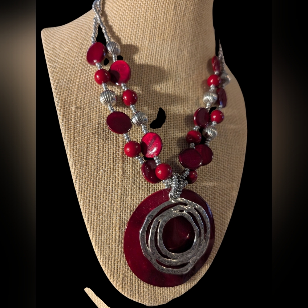 Red Silver Tone Women's Necklace &;Earrings Jewelry Lot - Picture 2 of 8